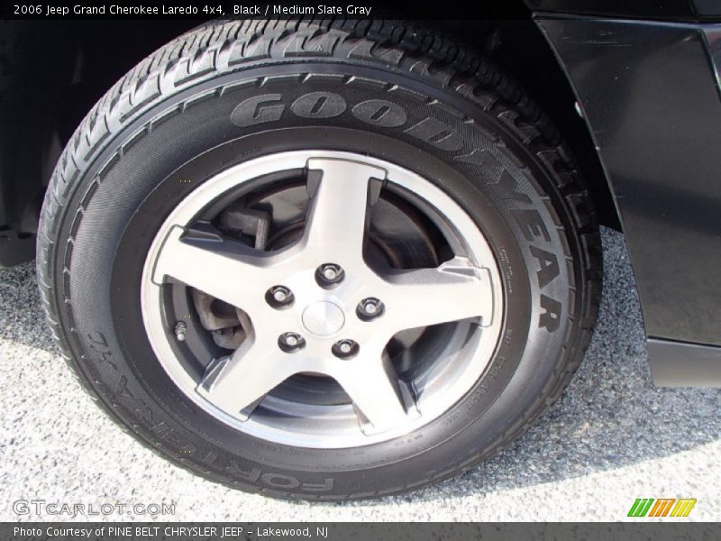 Black / Medium Slate Gray 2006 Jeep Grand Cherokee Laredo 4x4