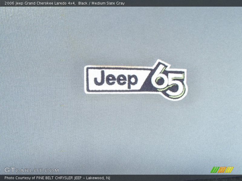 Black / Medium Slate Gray 2006 Jeep Grand Cherokee Laredo 4x4