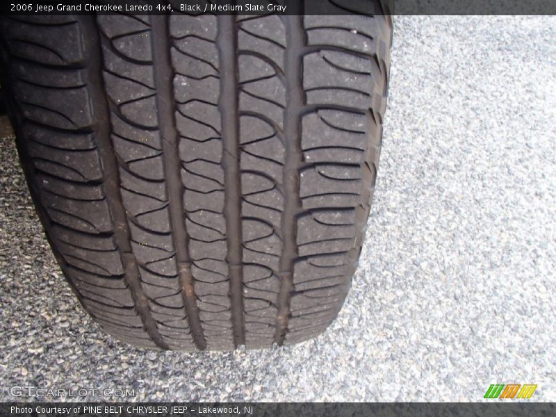 Black / Medium Slate Gray 2006 Jeep Grand Cherokee Laredo 4x4