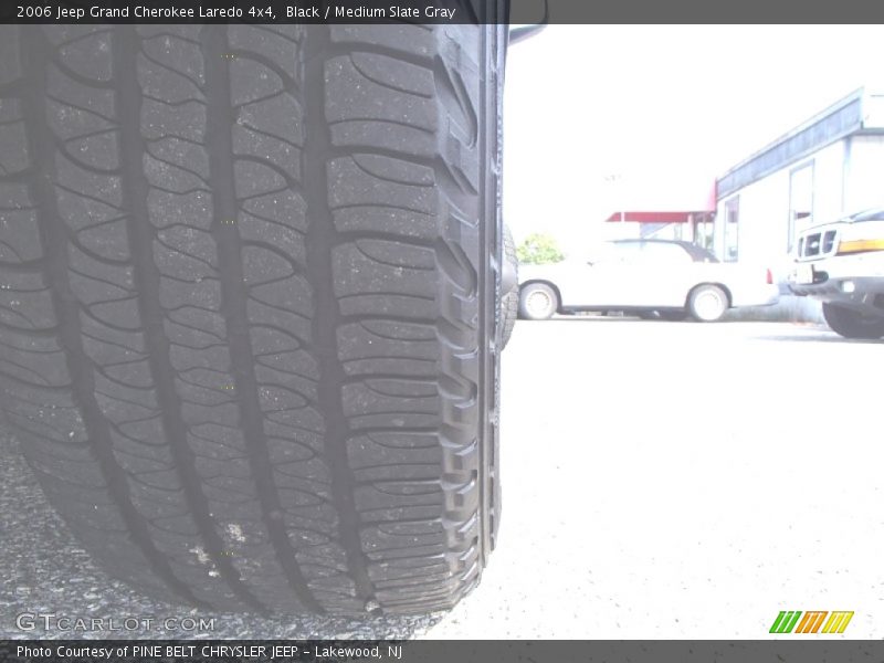 Black / Medium Slate Gray 2006 Jeep Grand Cherokee Laredo 4x4