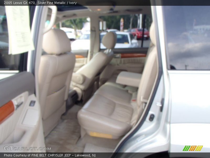 Silver Pine Metallic / Ivory 2005 Lexus GX 470