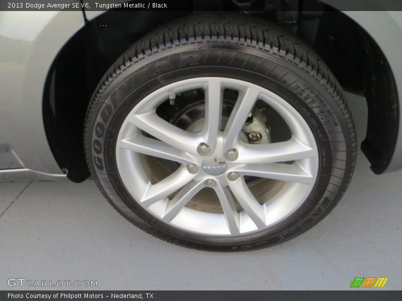 Tungsten Metallic / Black 2013 Dodge Avenger SE V6