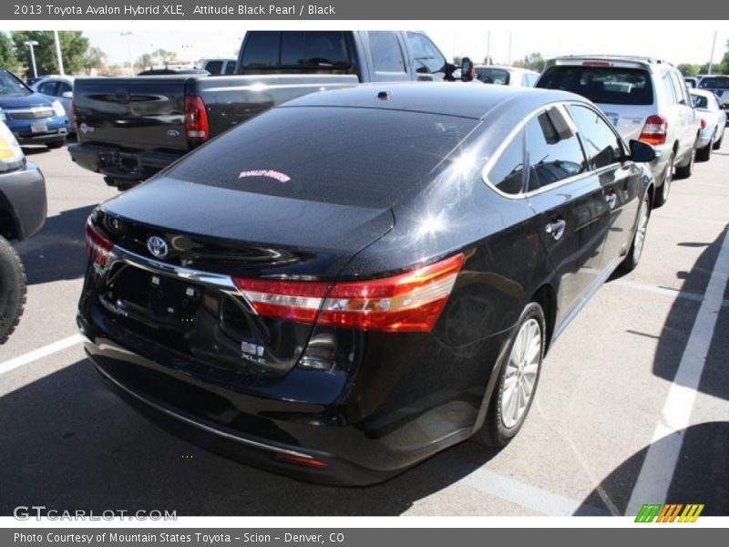 Attitude Black Pearl / Black 2013 Toyota Avalon Hybrid XLE