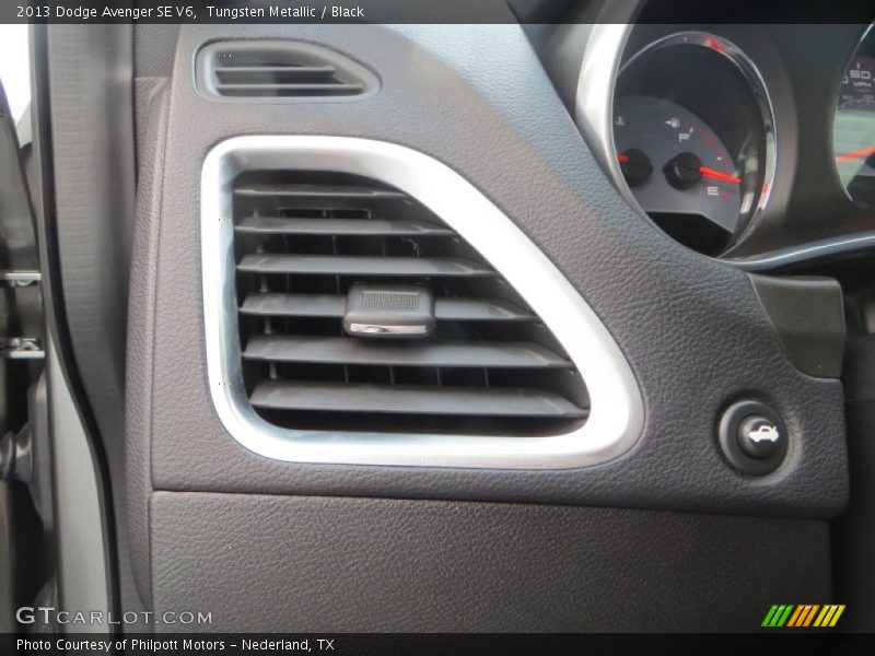 Tungsten Metallic / Black 2013 Dodge Avenger SE V6