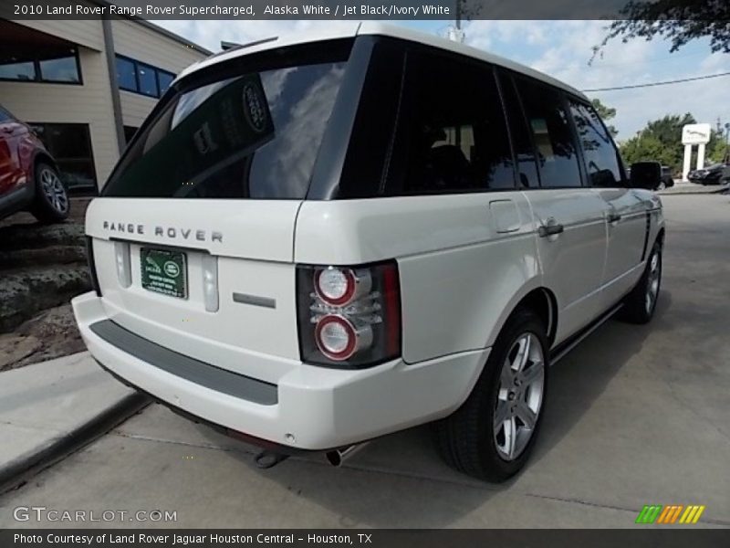 Alaska White / Jet Black/Ivory White 2010 Land Rover Range Rover Supercharged