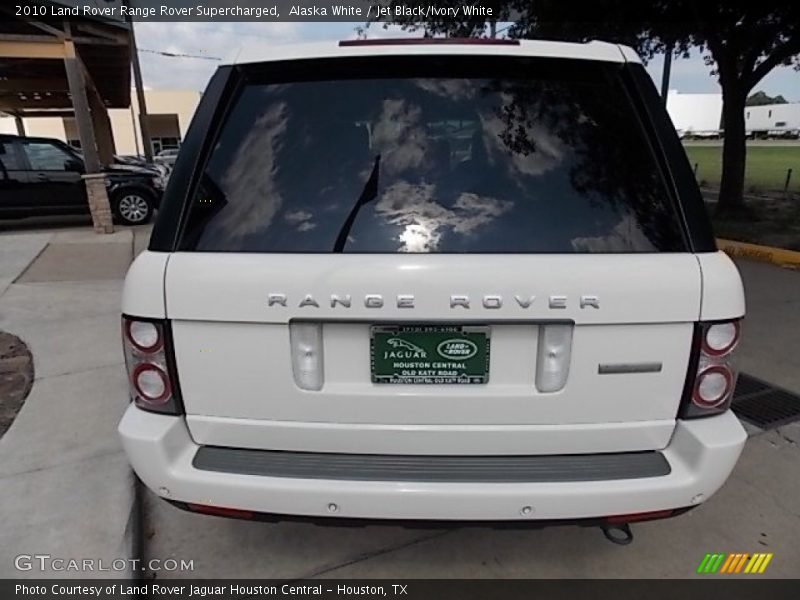 Alaska White / Jet Black/Ivory White 2010 Land Rover Range Rover Supercharged