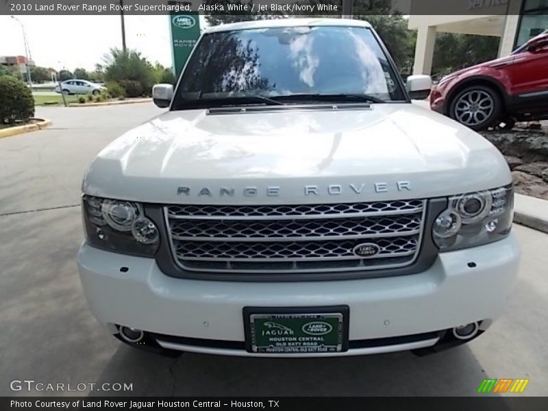 Alaska White / Jet Black/Ivory White 2010 Land Rover Range Rover Supercharged