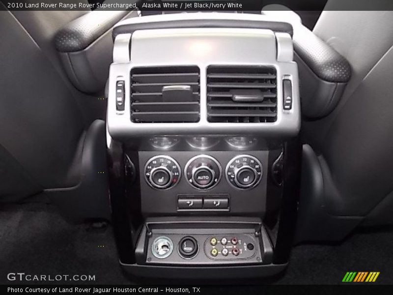 Controls of 2010 Range Rover Supercharged