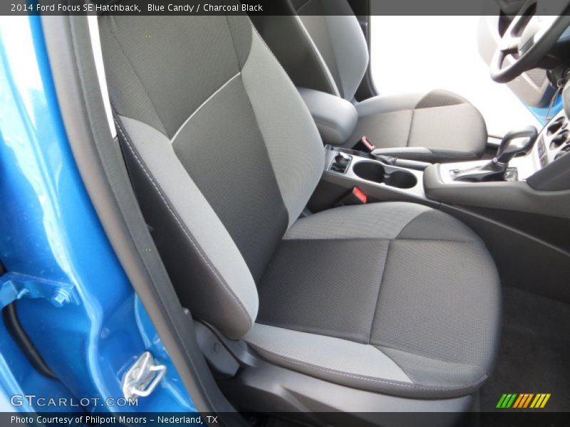 Blue Candy / Charcoal Black 2014 Ford Focus SE Hatchback