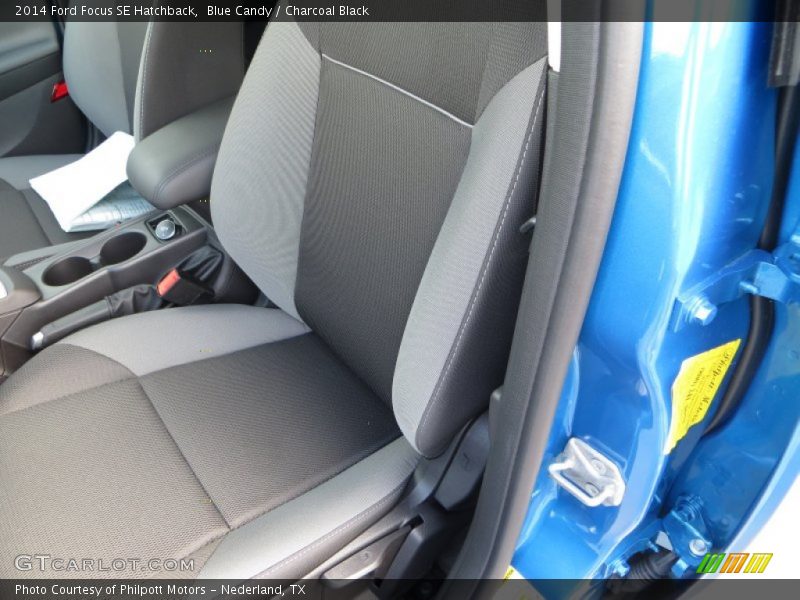 Blue Candy / Charcoal Black 2014 Ford Focus SE Hatchback