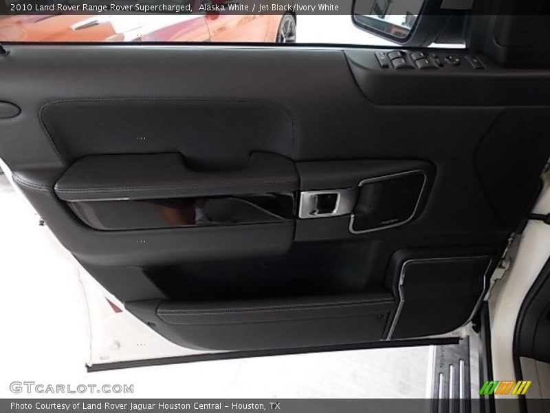 Alaska White / Jet Black/Ivory White 2010 Land Rover Range Rover Supercharged