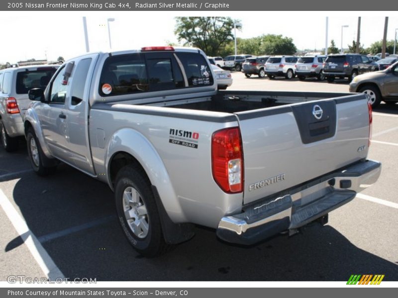 Radiant Silver Metallic / Graphite 2005 Nissan Frontier Nismo King Cab 4x4
