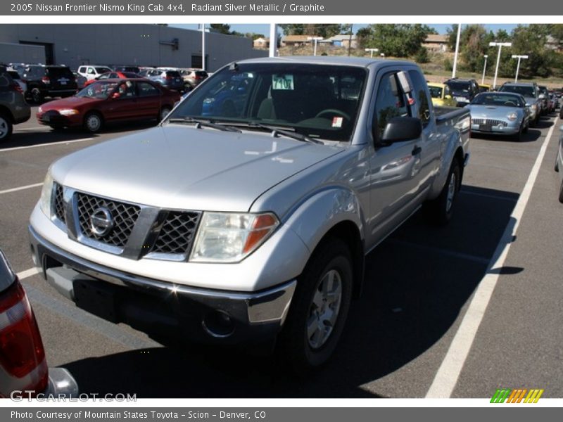 Radiant Silver Metallic / Graphite 2005 Nissan Frontier Nismo King Cab 4x4