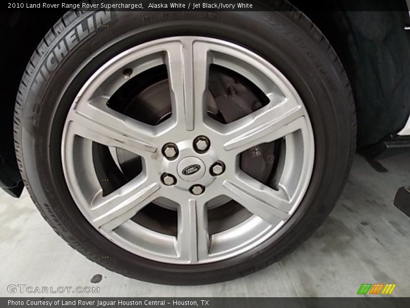  2010 Range Rover Supercharged Wheel