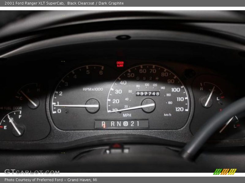 Black Clearcoat / Dark Graphite 2001 Ford Ranger XLT SuperCab
