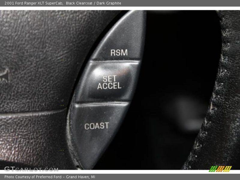 Black Clearcoat / Dark Graphite 2001 Ford Ranger XLT SuperCab