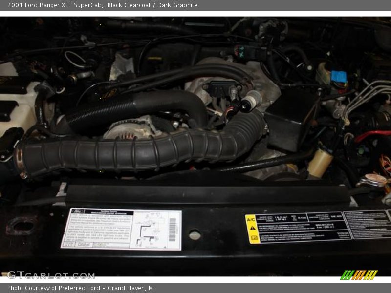 Black Clearcoat / Dark Graphite 2001 Ford Ranger XLT SuperCab