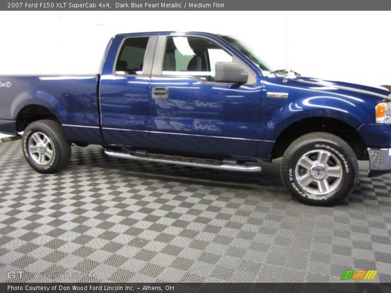 Dark Blue Pearl Metallic / Medium Flint 2007 Ford F150 XLT SuperCab 4x4