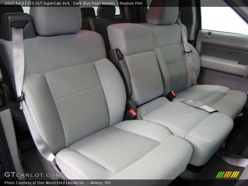 Dark Blue Pearl Metallic / Medium Flint 2007 Ford F150 XLT SuperCab 4x4
