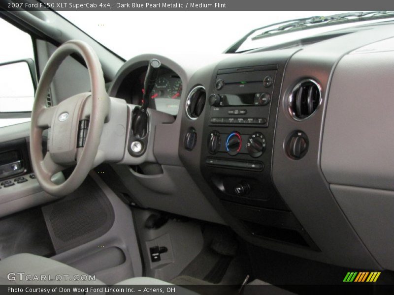 Dark Blue Pearl Metallic / Medium Flint 2007 Ford F150 XLT SuperCab 4x4