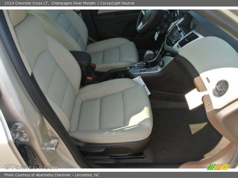 Champagne Silver Metallic / Cocoa/Light Neutral 2014 Chevrolet Cruze LT