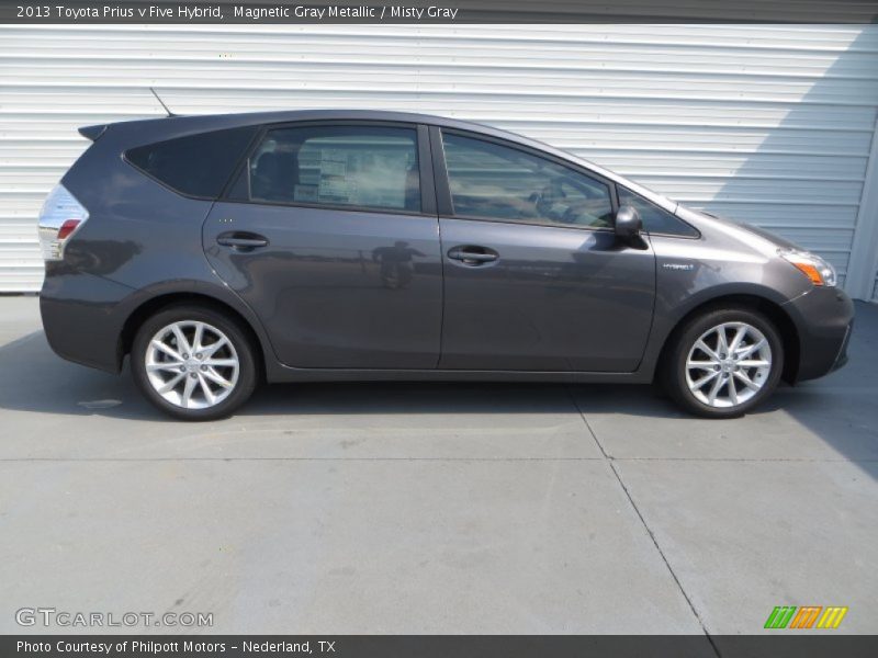 Magnetic Gray Metallic / Misty Gray 2013 Toyota Prius v Five Hybrid