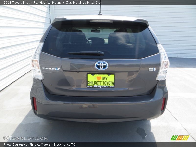 Magnetic Gray Metallic / Misty Gray 2013 Toyota Prius v Five Hybrid