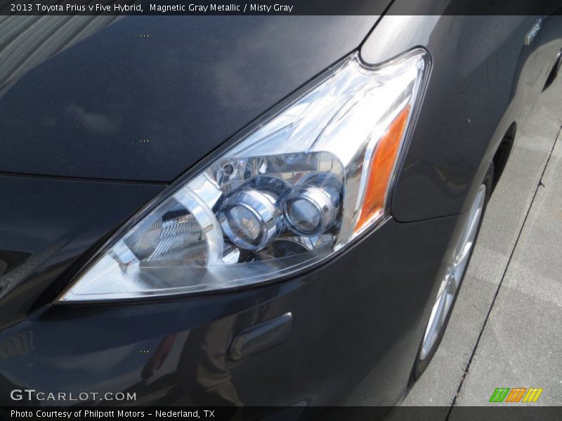 Magnetic Gray Metallic / Misty Gray 2013 Toyota Prius v Five Hybrid