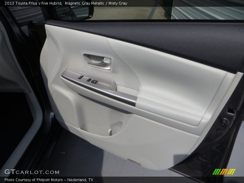 Magnetic Gray Metallic / Misty Gray 2013 Toyota Prius v Five Hybrid