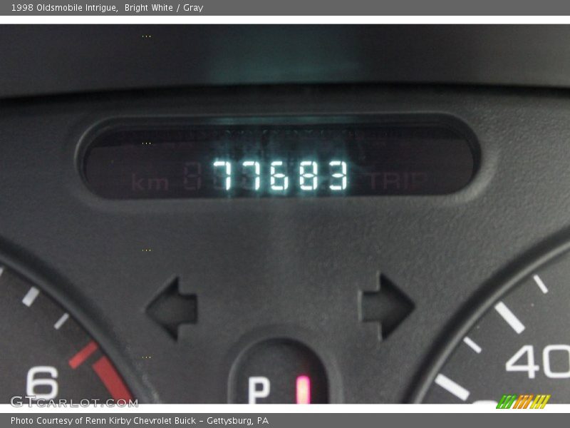Bright White / Gray 1998 Oldsmobile Intrigue