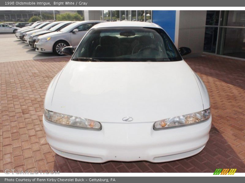 Bright White / Gray 1998 Oldsmobile Intrigue