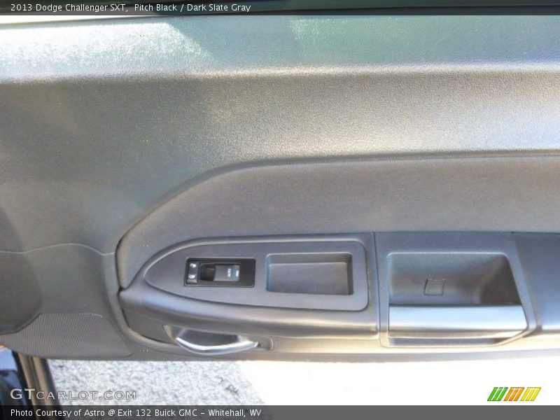 Pitch Black / Dark Slate Gray 2013 Dodge Challenger SXT