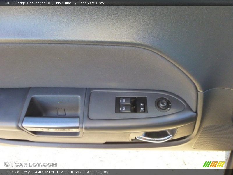 Pitch Black / Dark Slate Gray 2013 Dodge Challenger SXT