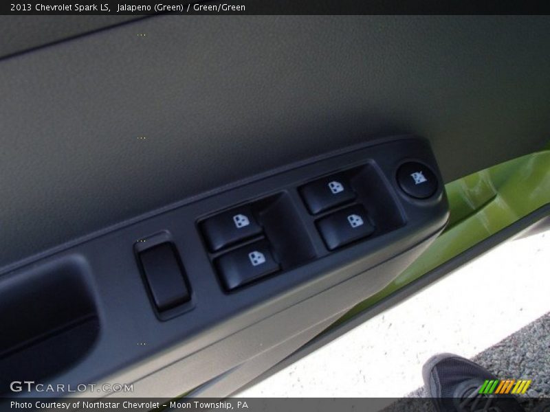Jalapeno (Green) / Green/Green 2013 Chevrolet Spark LS
