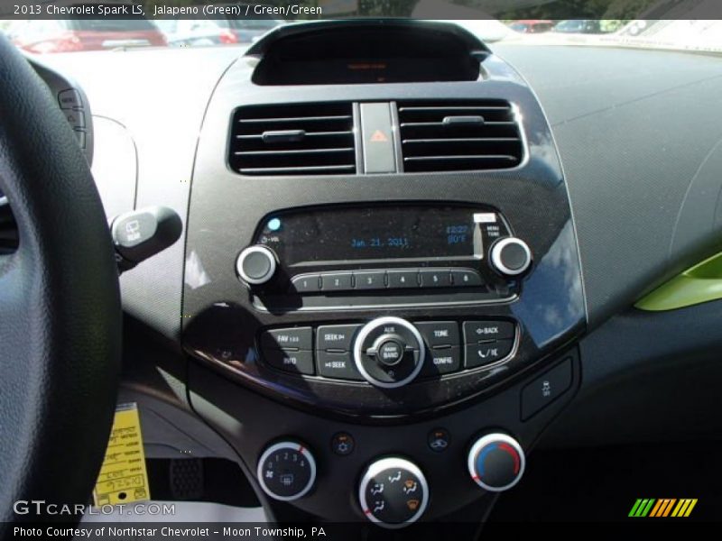 Jalapeno (Green) / Green/Green 2013 Chevrolet Spark LS