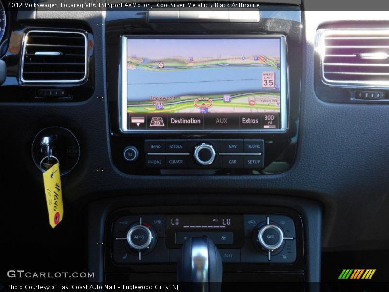Cool Silver Metallic / Black Anthracite 2012 Volkswagen Touareg VR6 FSI Sport 4XMotion
