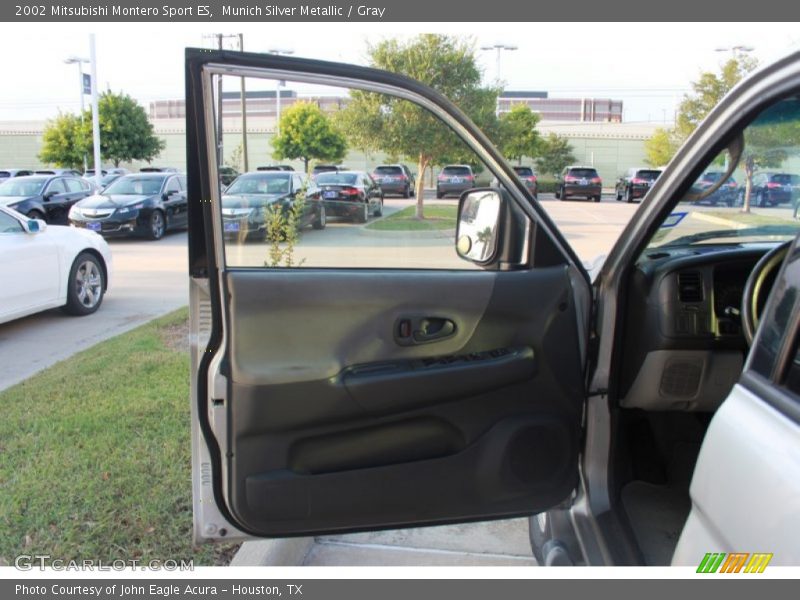 Munich Silver Metallic / Gray 2002 Mitsubishi Montero Sport ES