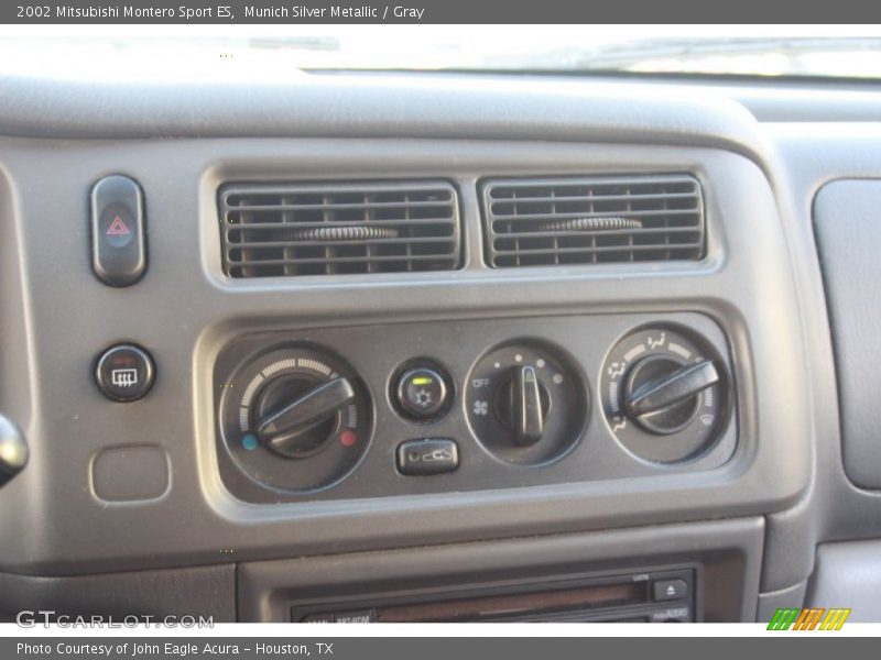 Munich Silver Metallic / Gray 2002 Mitsubishi Montero Sport ES