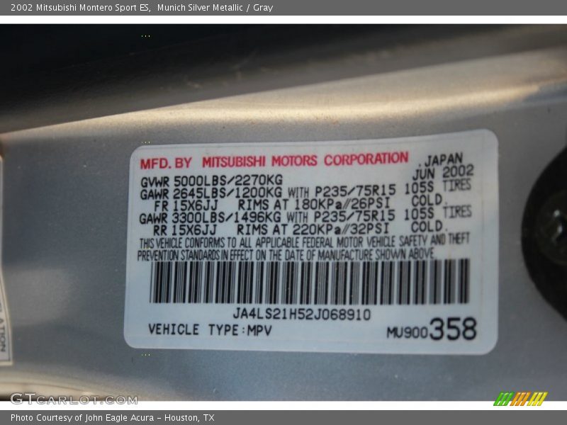 Munich Silver Metallic / Gray 2002 Mitsubishi Montero Sport ES