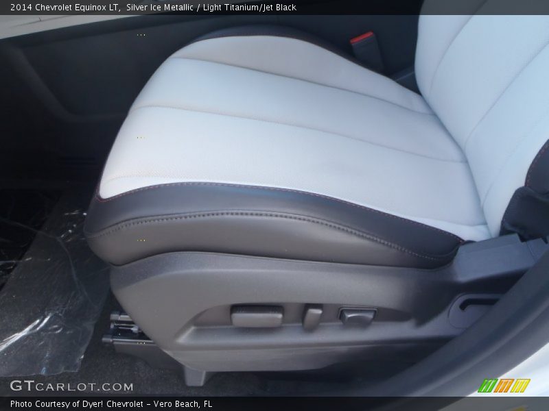 Silver Ice Metallic / Light Titanium/Jet Black 2014 Chevrolet Equinox LT