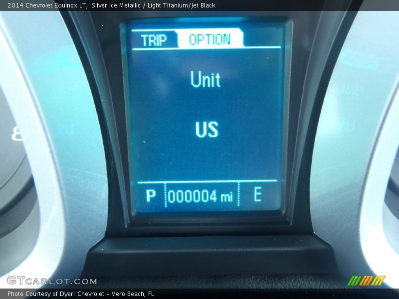 Silver Ice Metallic / Light Titanium/Jet Black 2014 Chevrolet Equinox LT