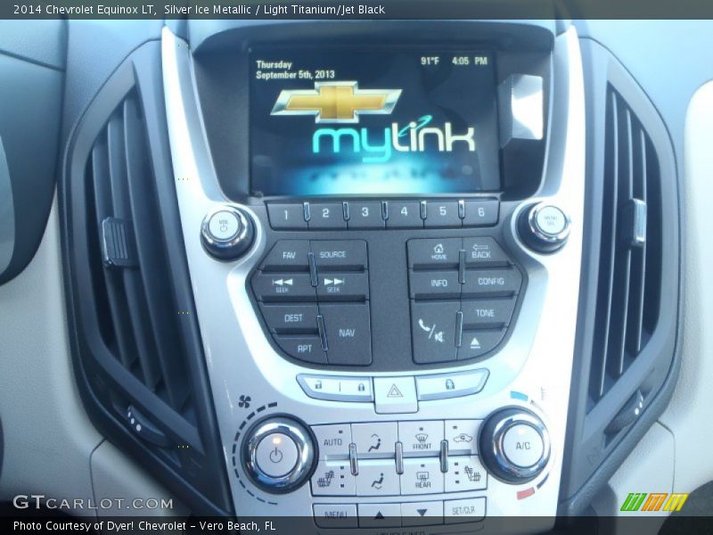 Silver Ice Metallic / Light Titanium/Jet Black 2014 Chevrolet Equinox LT