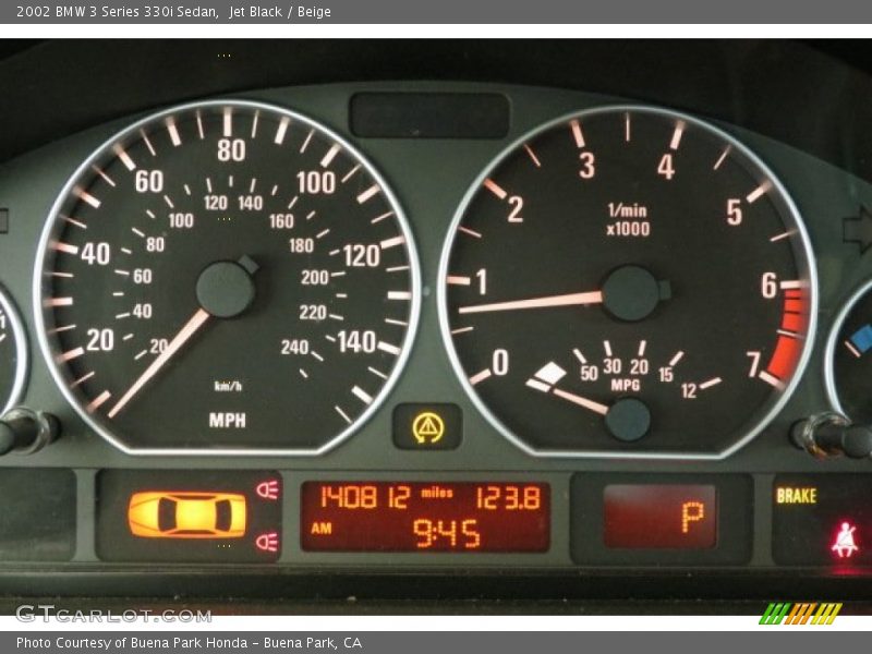 Jet Black / Beige 2002 BMW 3 Series 330i Sedan