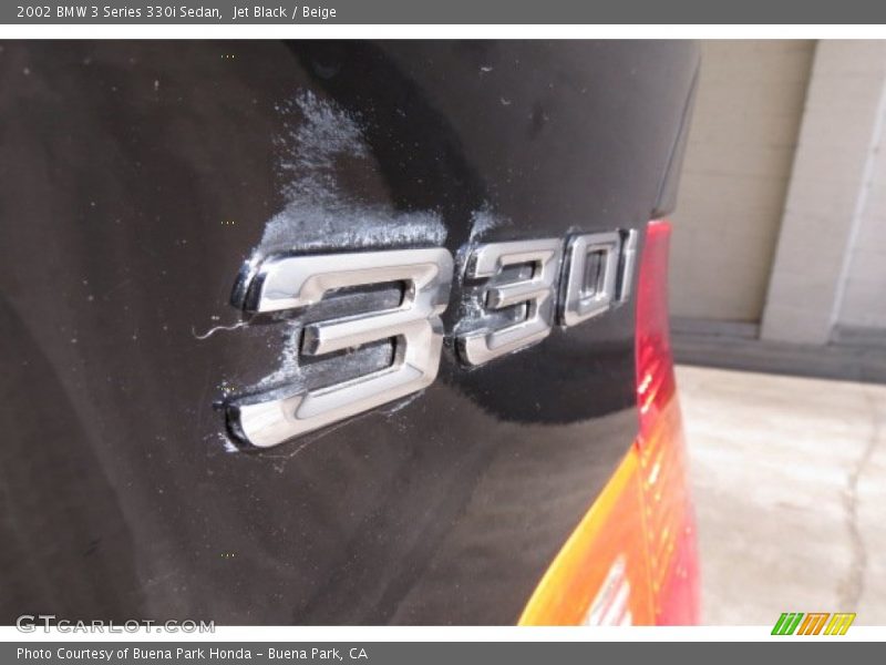 Jet Black / Beige 2002 BMW 3 Series 330i Sedan