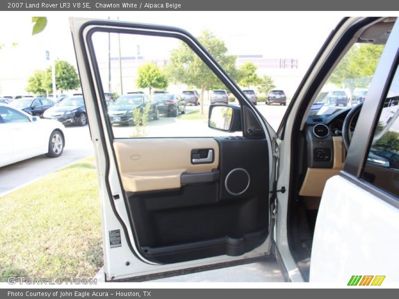 Chawton White / Alpaca Beige 2007 Land Rover LR3 V8 SE