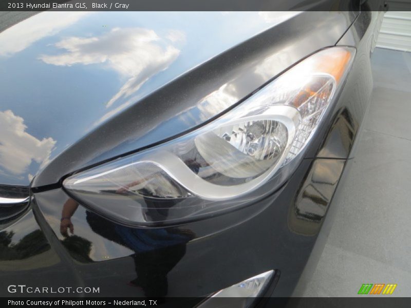 Black / Gray 2013 Hyundai Elantra GLS
