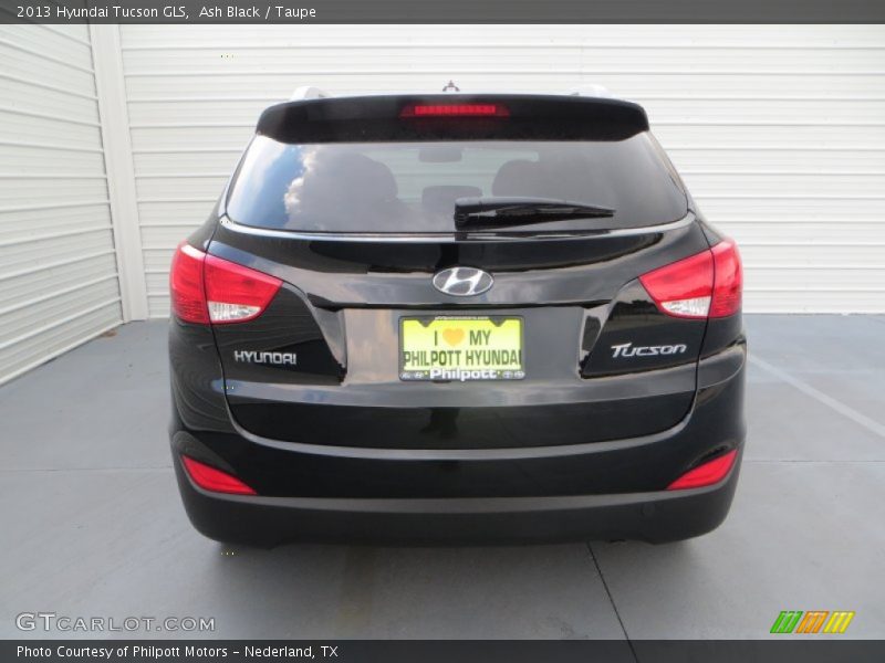 Ash Black / Taupe 2013 Hyundai Tucson GLS
