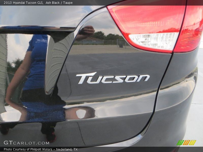 Ash Black / Taupe 2013 Hyundai Tucson GLS