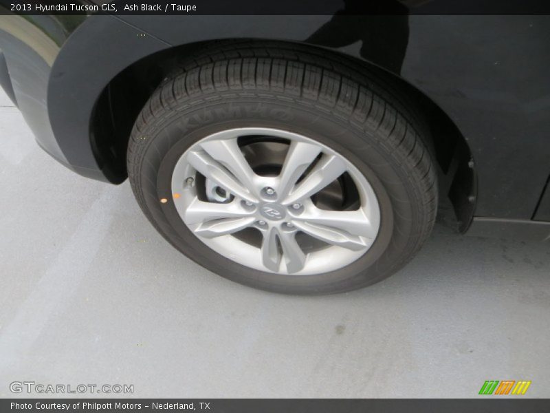 Ash Black / Taupe 2013 Hyundai Tucson GLS