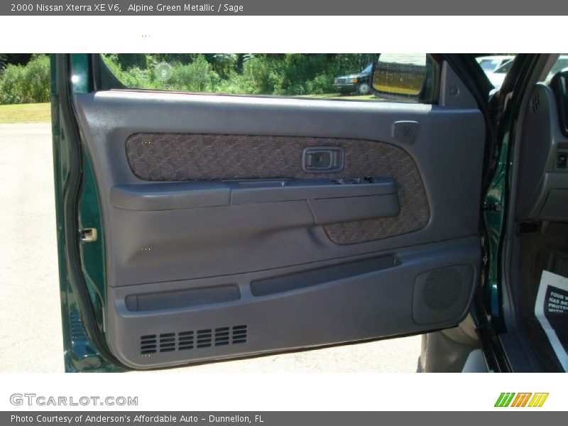 Alpine Green Metallic / Sage 2000 Nissan Xterra XE V6